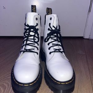 Doc martens size 7 WOMENS